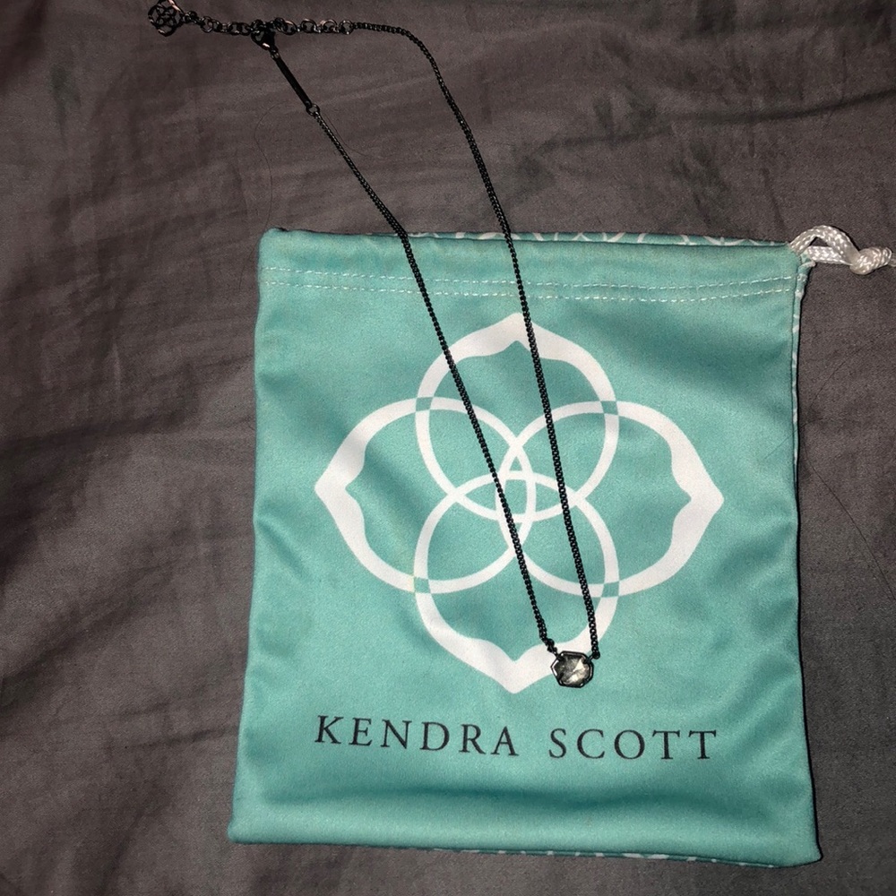 Kendra Scott Necklace!